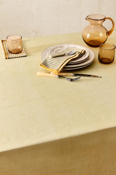 BAWEŁNIANY OBRUS POKRYTY ŻYWICĄ Z OVERLOCKIEM - Żółty Zara