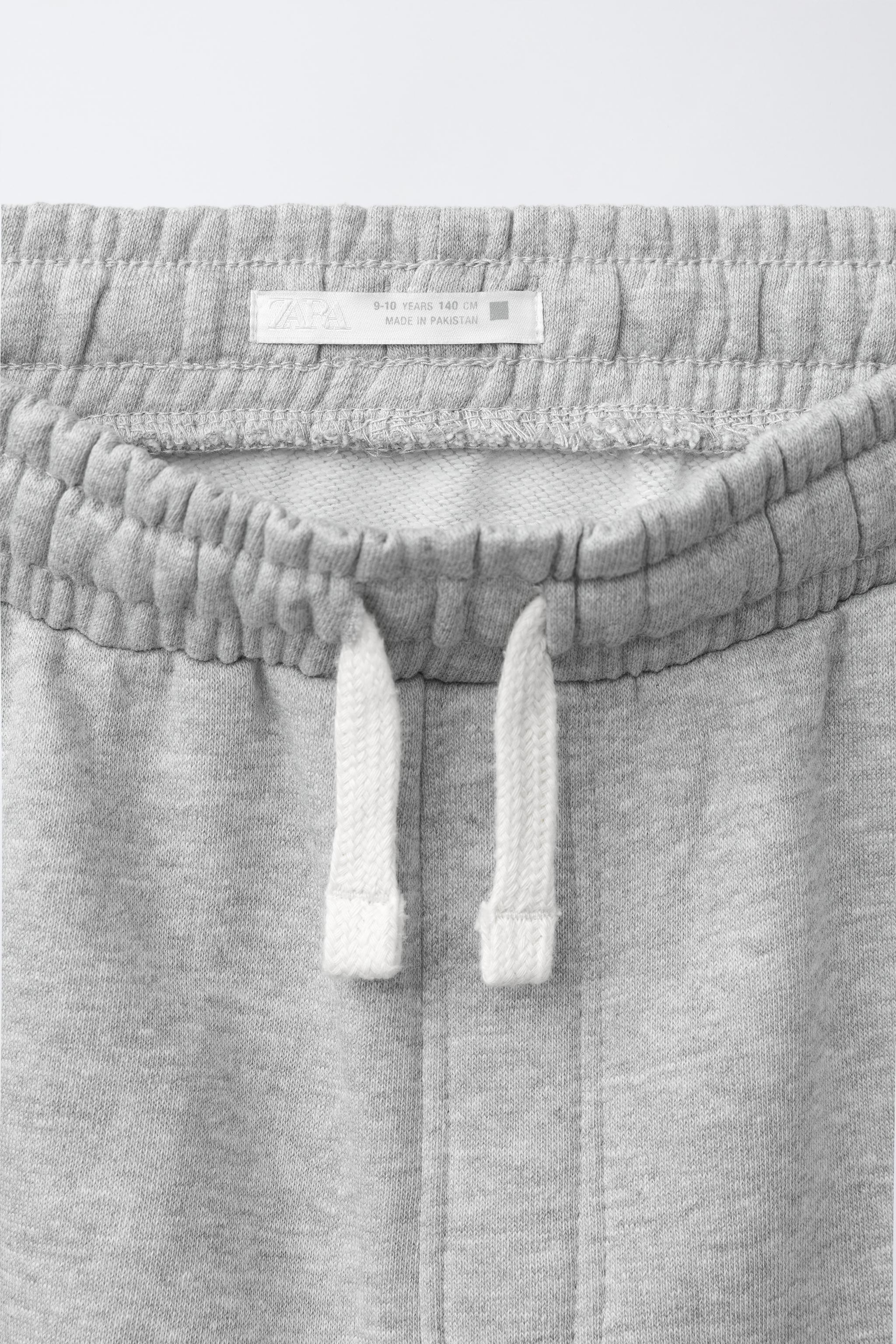 PANTALON EN MOLLETON COUPE BARREL