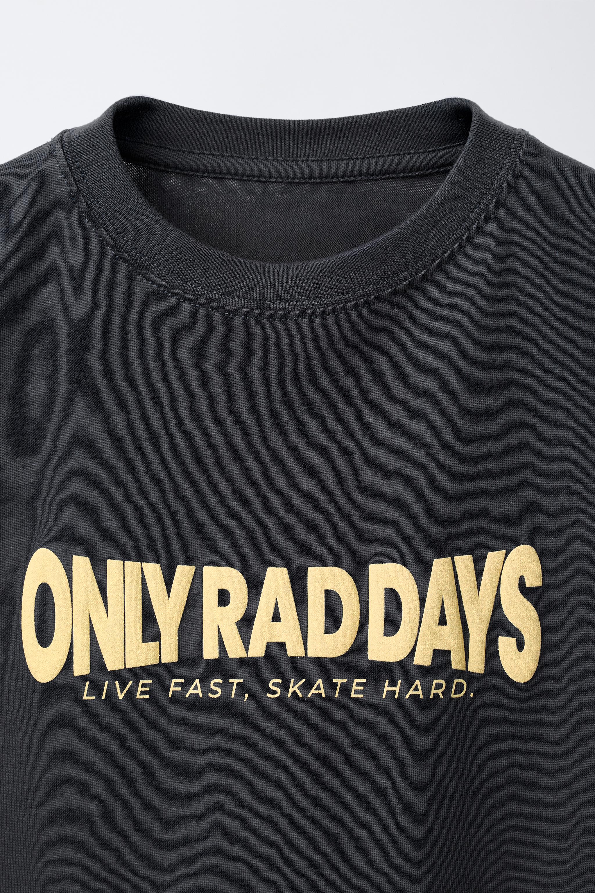 PHOTO PRINT T-SHIRT - Black | ZARA Canada