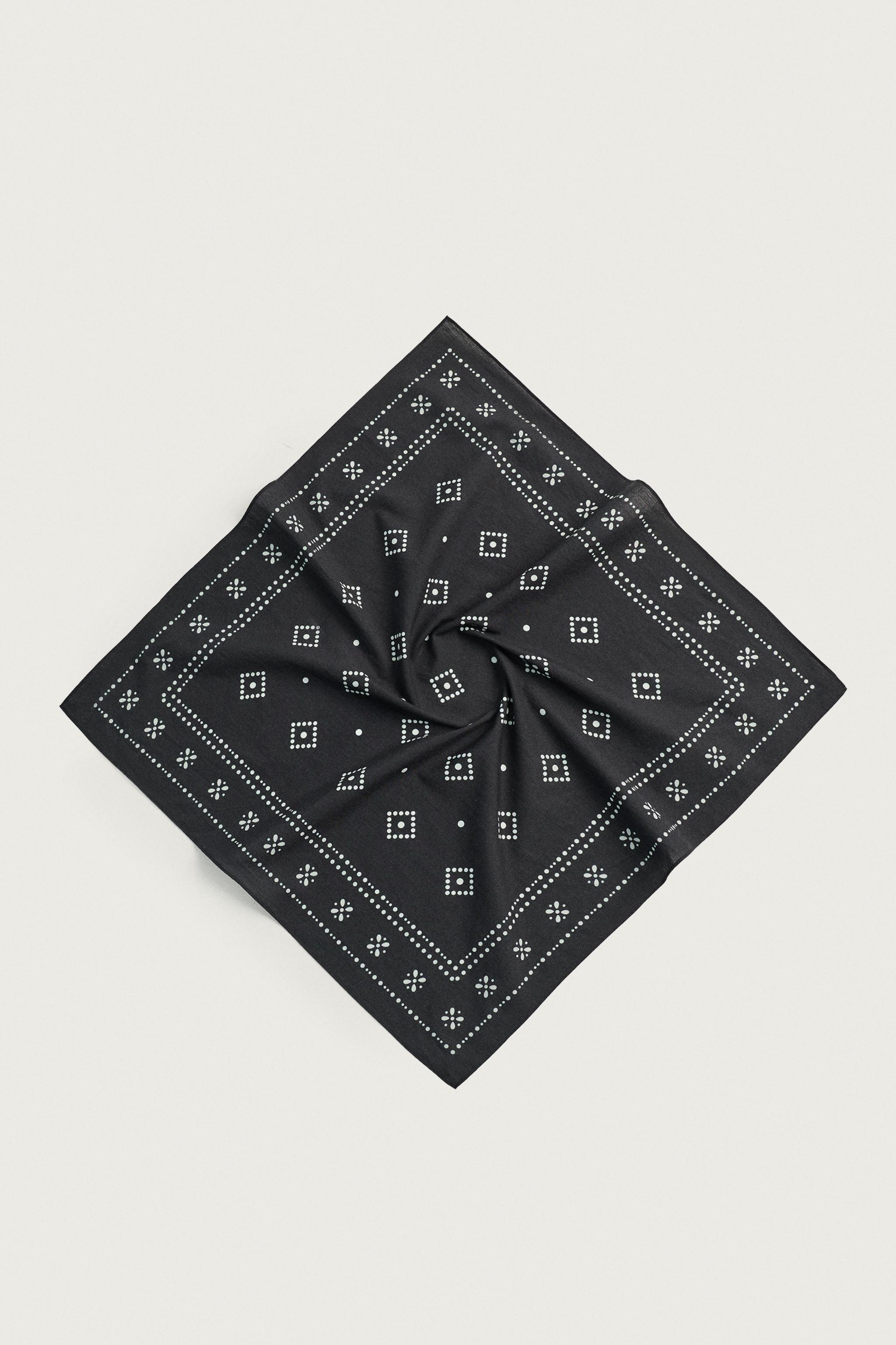GEOMETRIC PRINT BANDANA