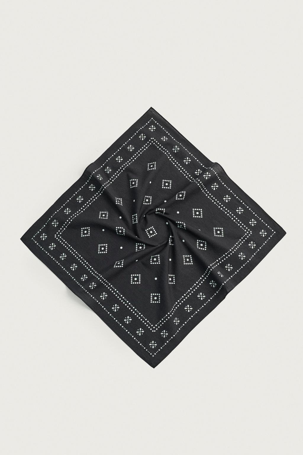 GEOMETRIC PRINT BANDANA