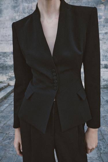 BLAZER ENTALLADA PEPLUM - Negro de Zara