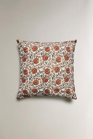 KUSSENHOES MET BLOEMENPRINT - Bruinrood van Zara - Afbeelding 0