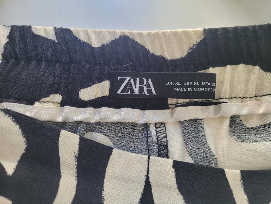 PRINTED STRAIGHT-CUT TROUSERS - Image 3