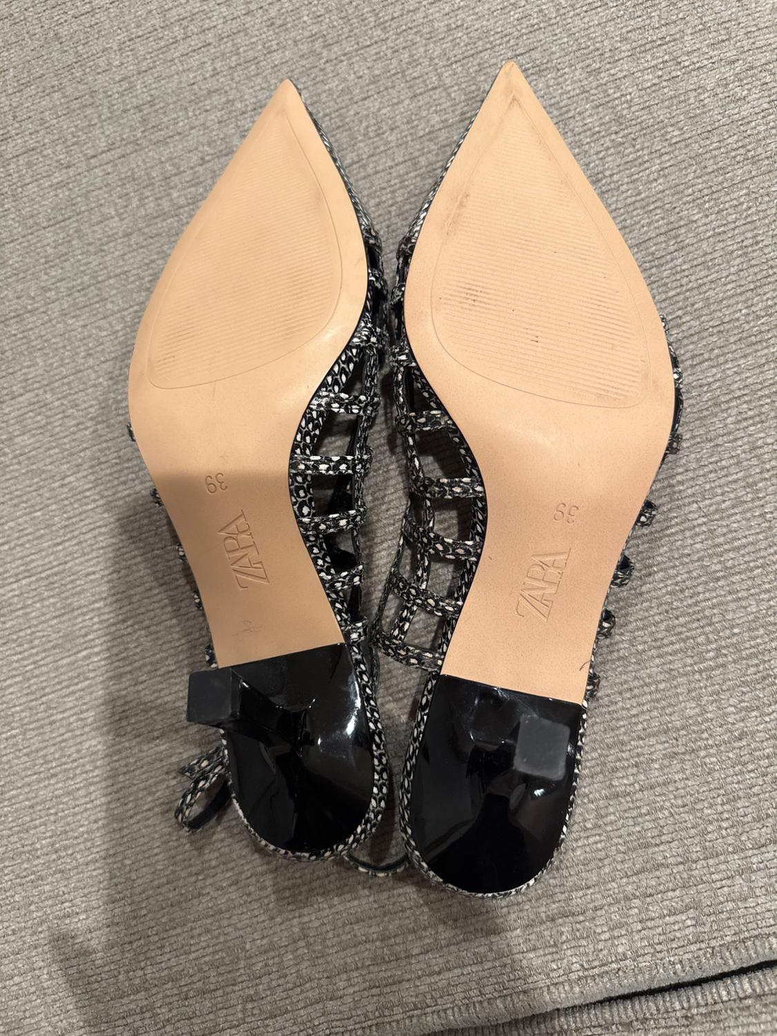SNAKE PRINT SLING BACK KITTEN HEELS - Image 8