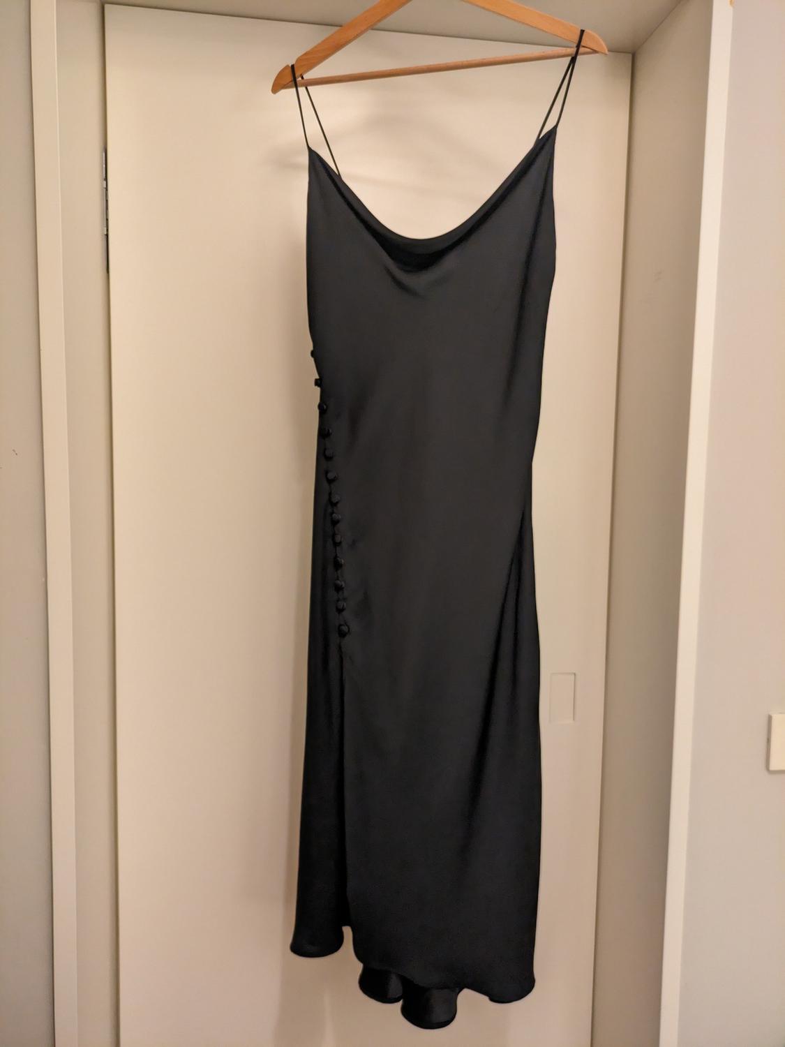 ΦΟΡΕΜΑ ΣΑΤΙΝΕ ΣΕ ΣΤΥΛ LINGERIE