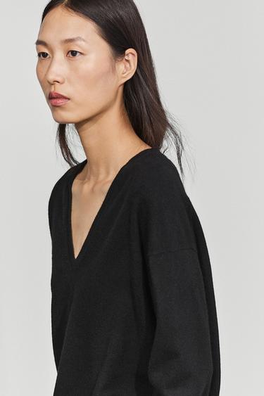 Wool blend knit V-neck sweater — Black 1