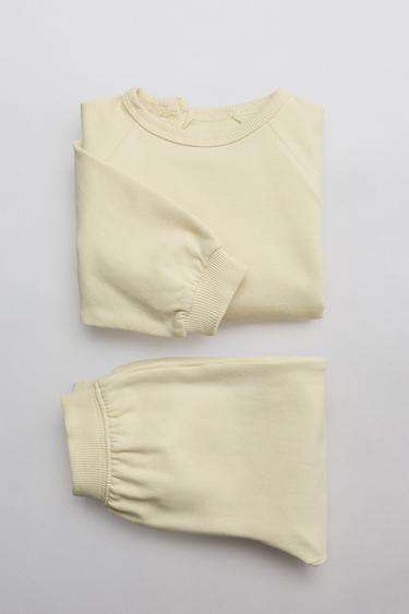 Zara SWEATSHIRT AND JOGGER PANTS SET - Yellow