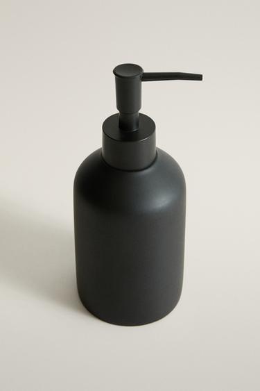 BLACK RESIN SOAP DISPENSER — Black 2