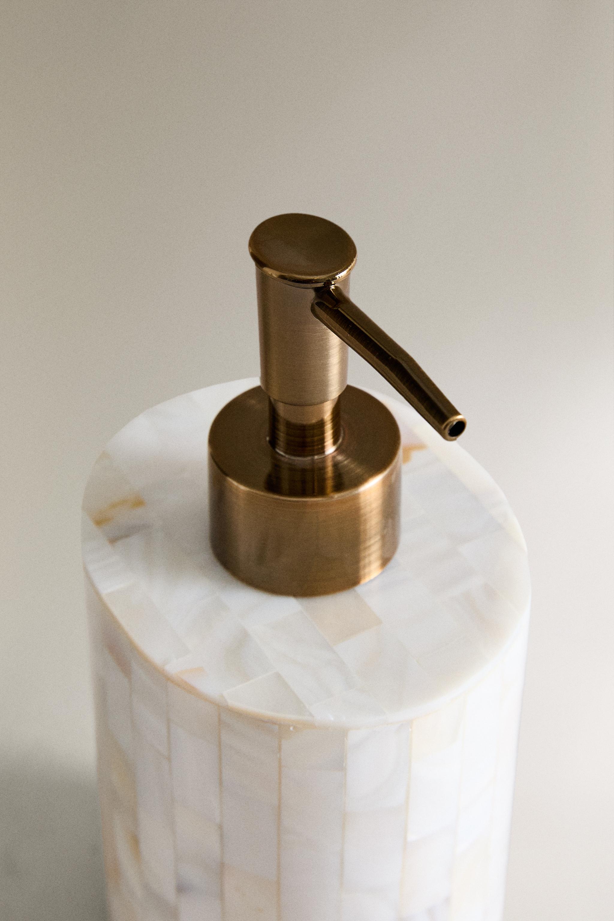 DISTRIBUTEUR SAVON NACRE