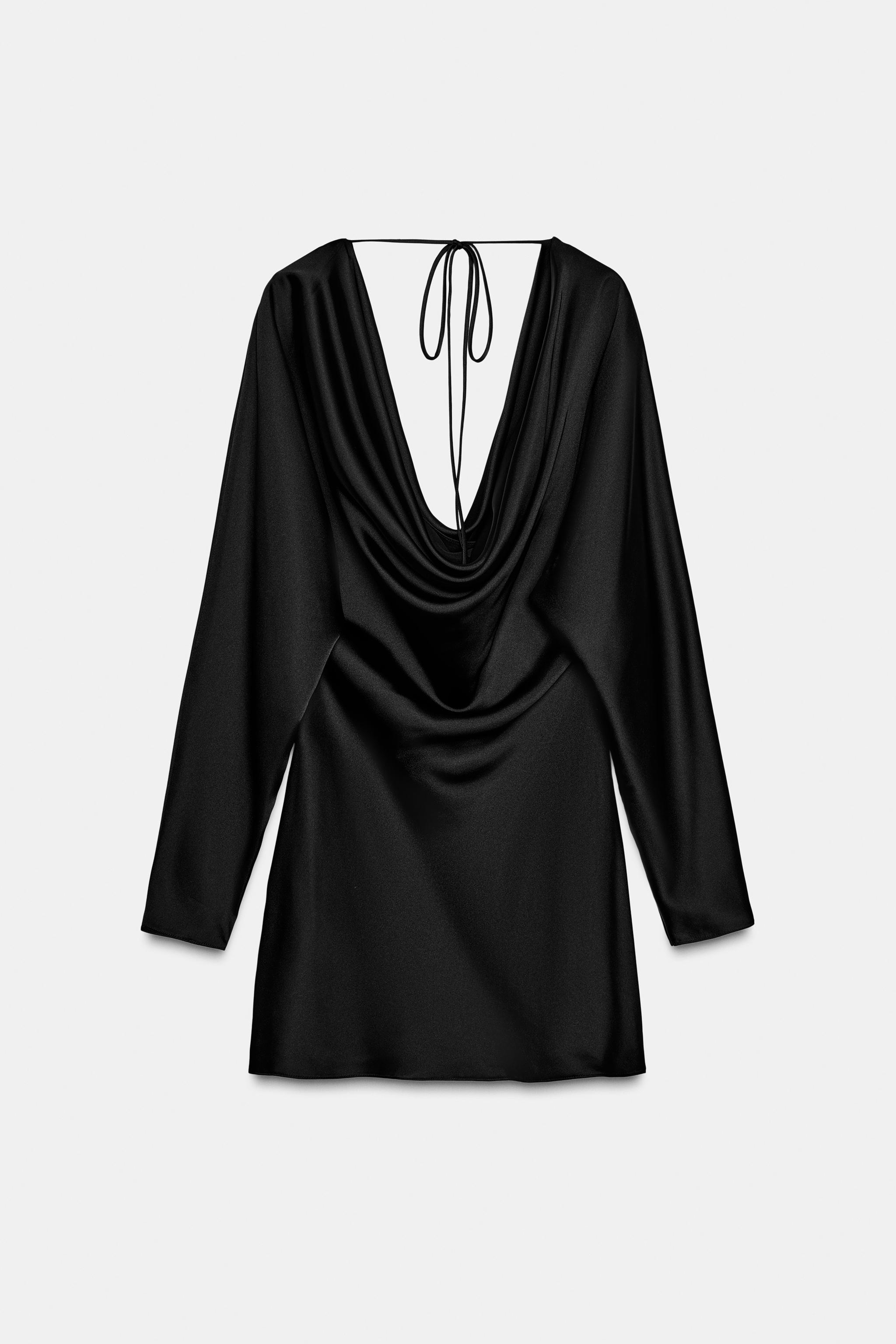 ROBE SATINÉE DÉCOLLETÉ FLUIDE