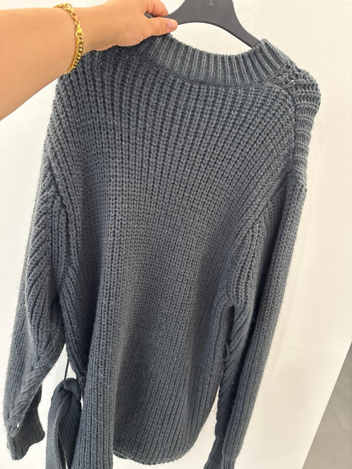 KNIT SWEATER WITH BELT - Image 2