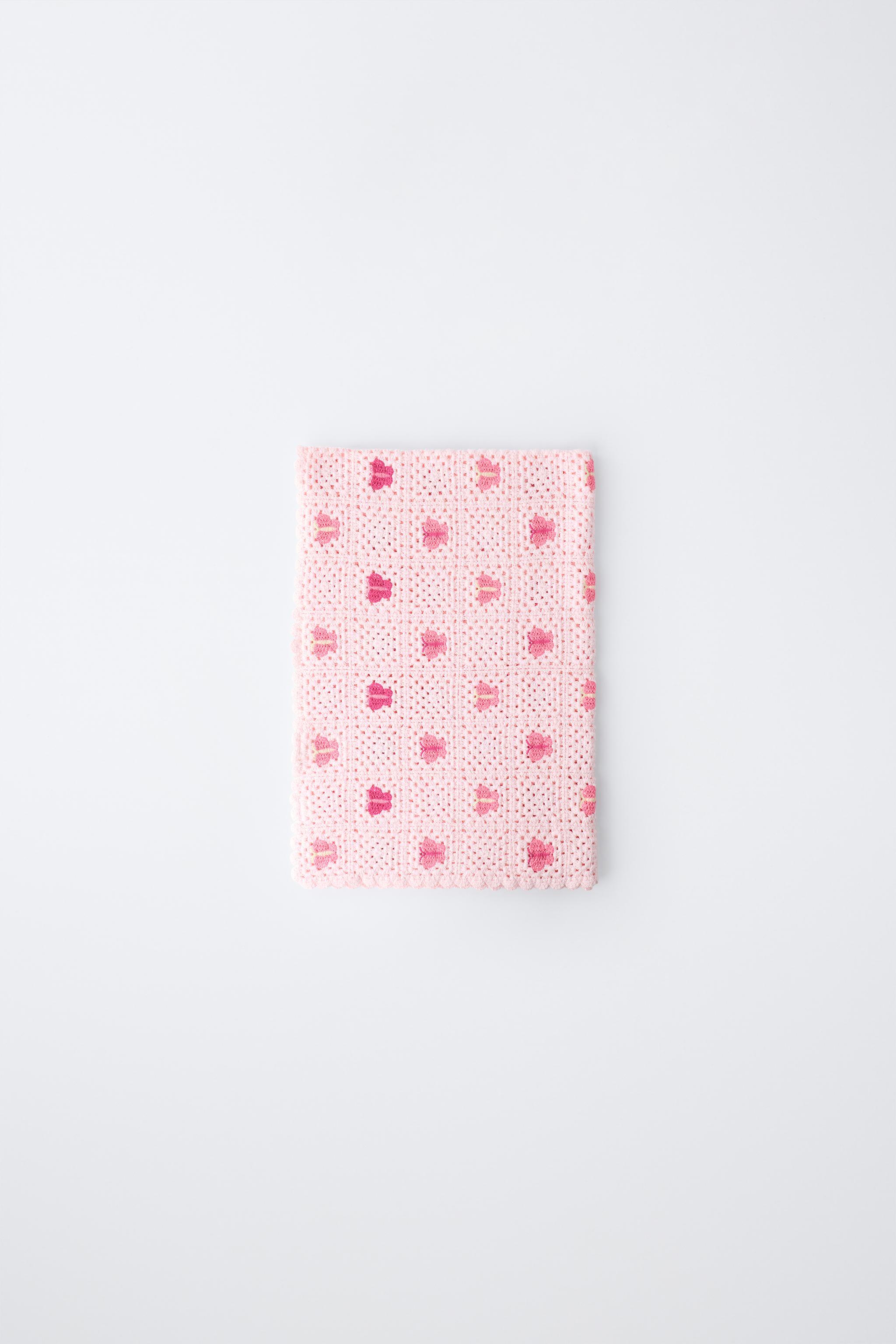 COUVERTURE EN MAILLE AU CROCHET PAPILLONS