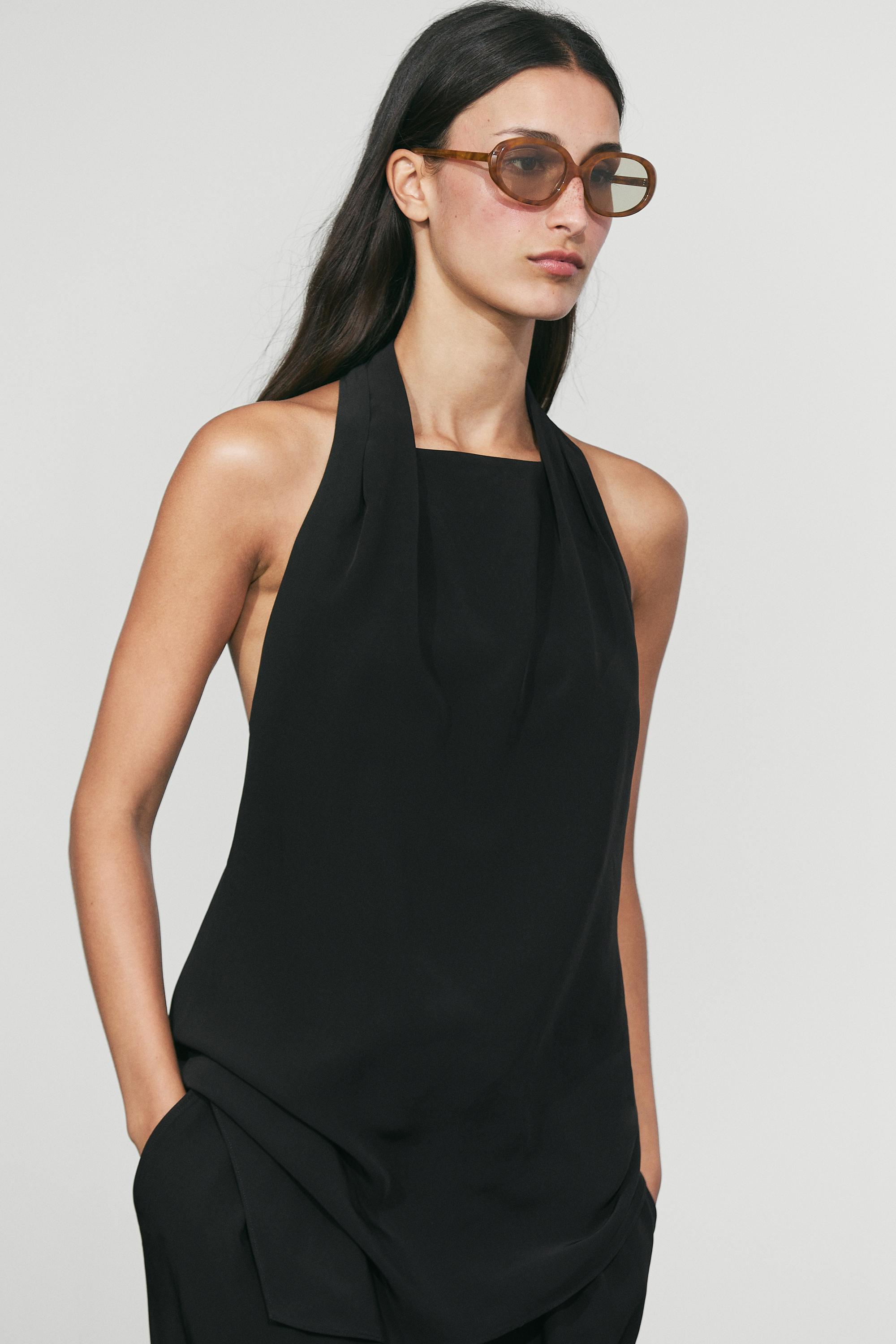 Flowing open-back top — Black