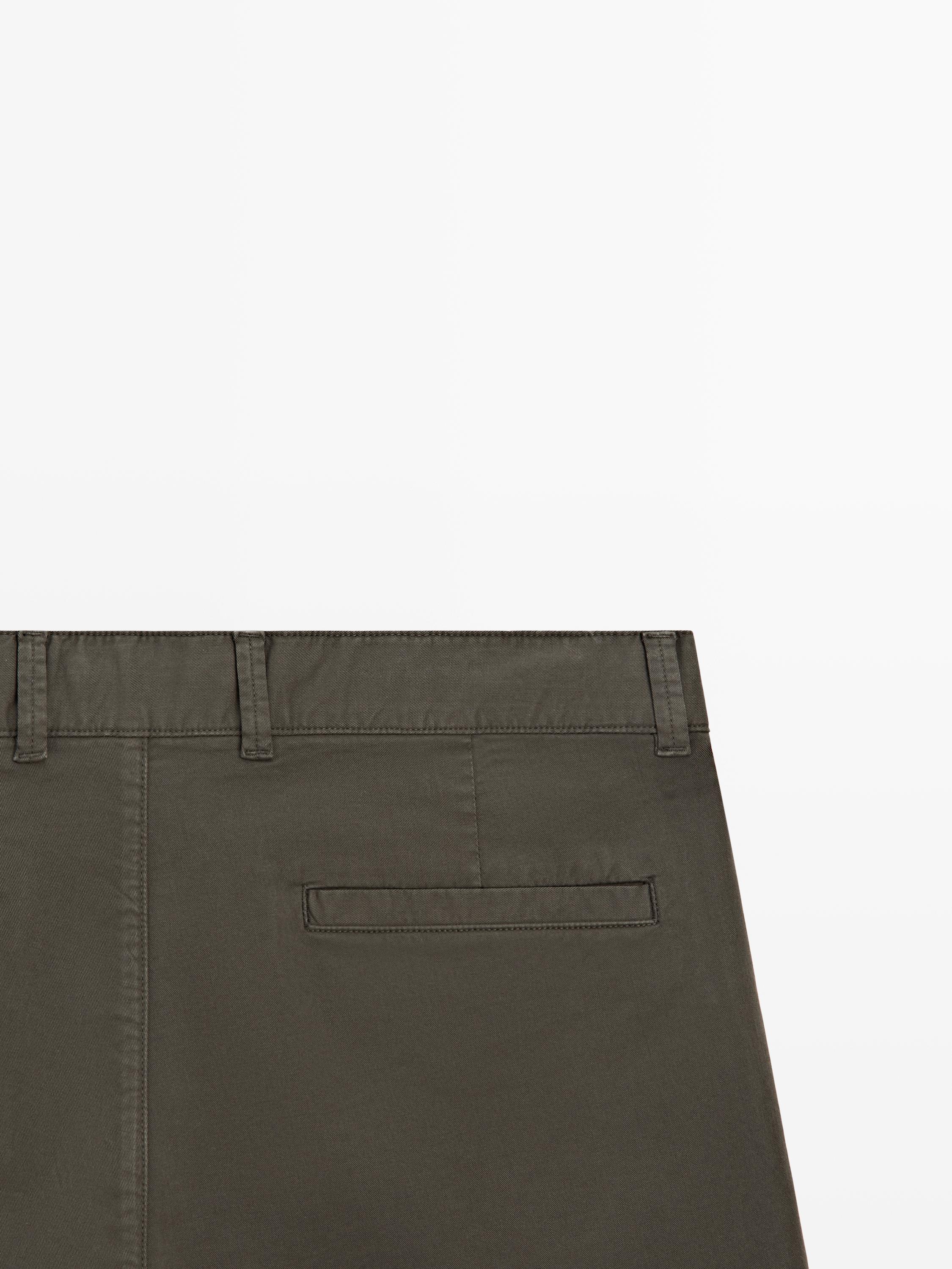 Cotton blend Bermuda shorts with pocket