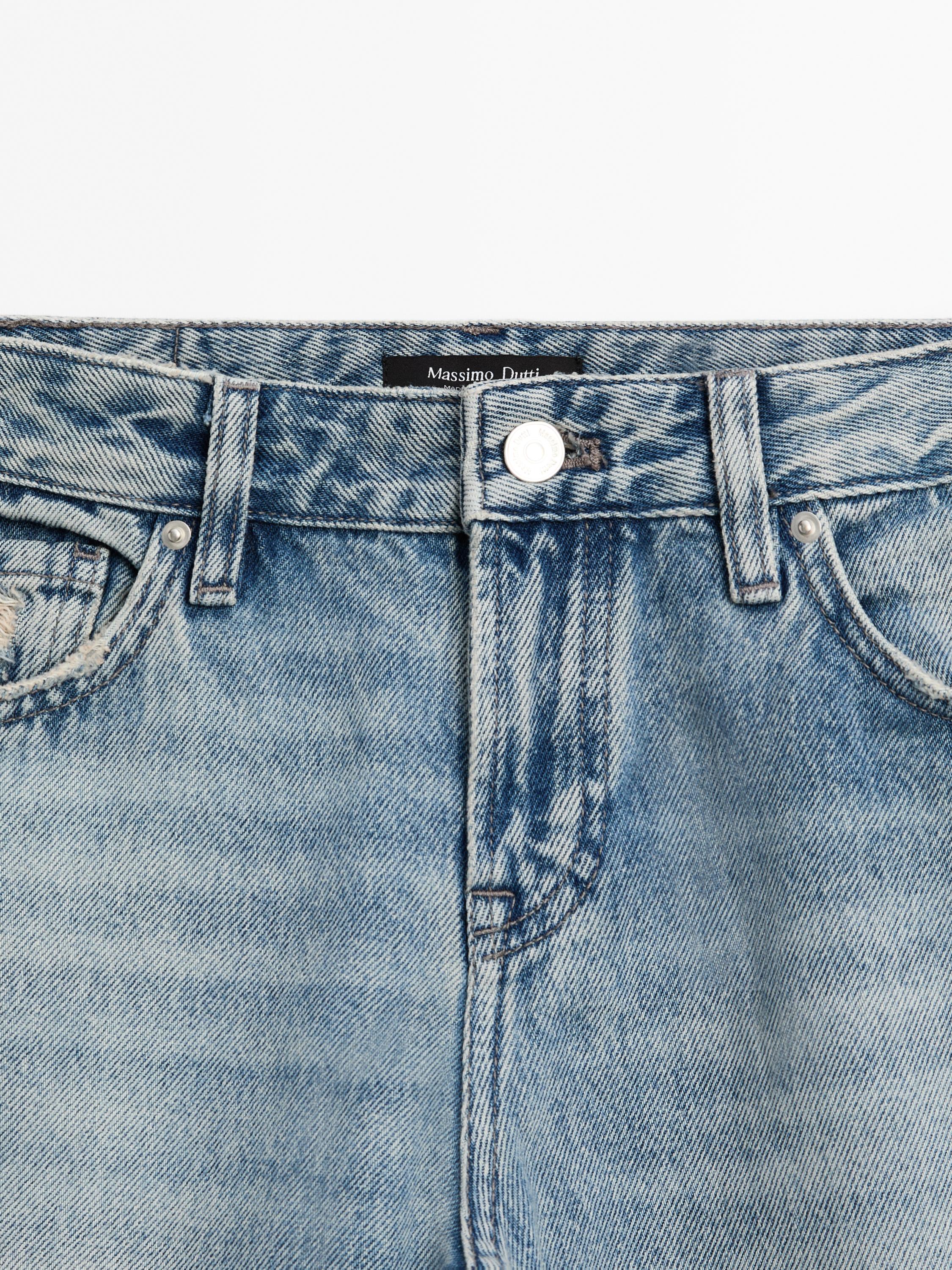 Low-rise straight-leg jeans