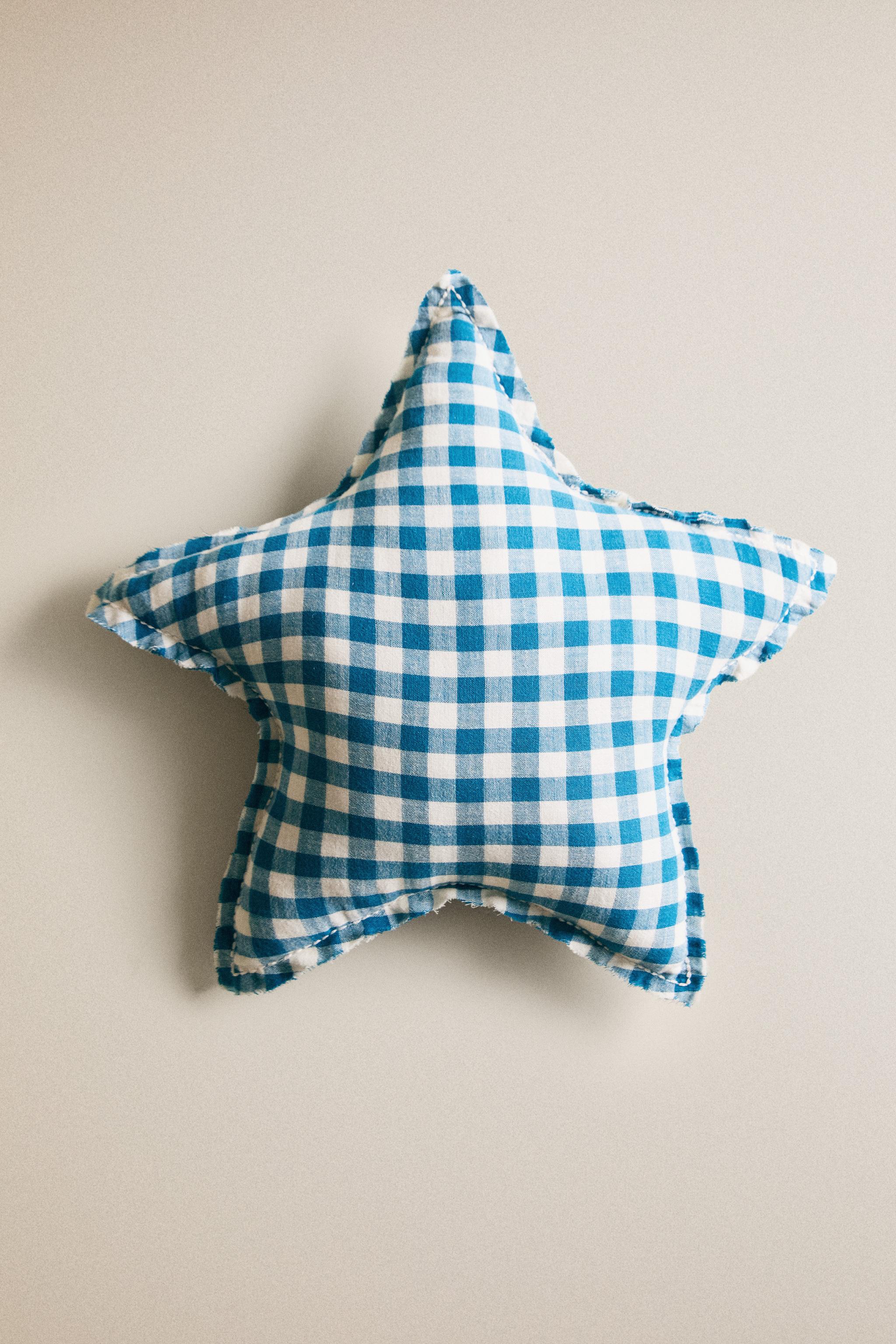 COUSSIN ENFANT ÉTOILE
