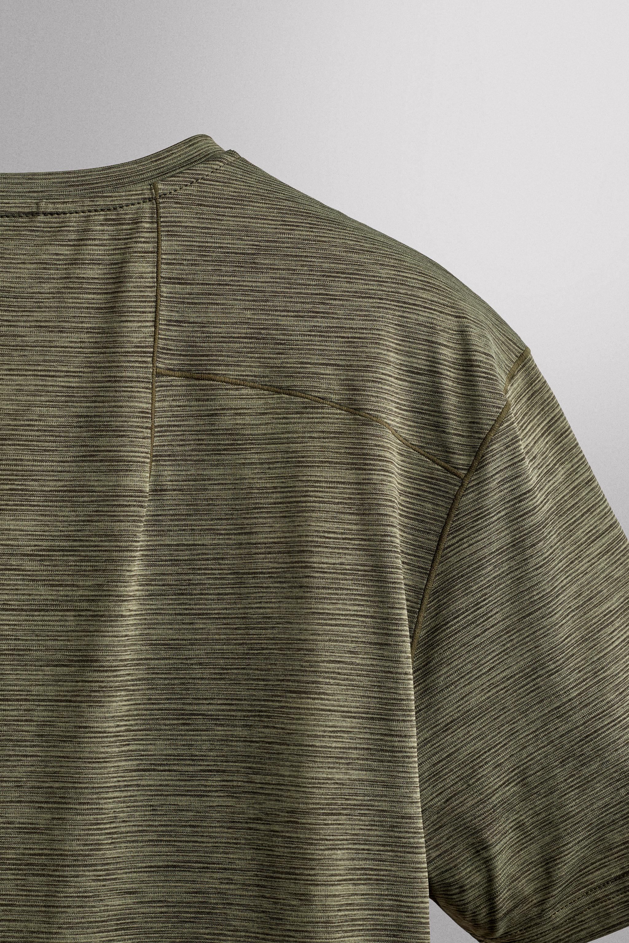 STRIPED TECHNICAL JACQUARD T-SHIRT