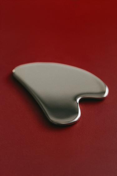 GUA SHA METAL FACE MASSAGER - Silver by Zara