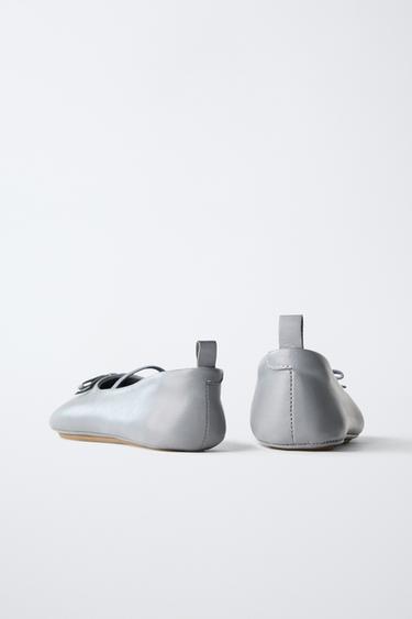 BALLERINES EN CUIR ÉDITION LIMITÉE - Gris de Zara - Image 4