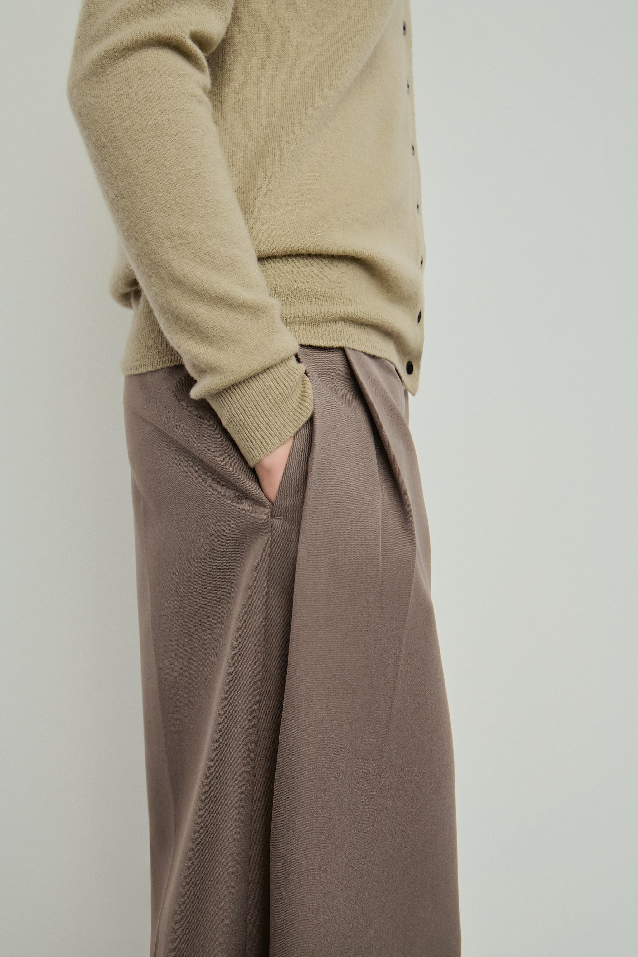GILET 100 % LAINE EXTRA DOUCE COL EN V