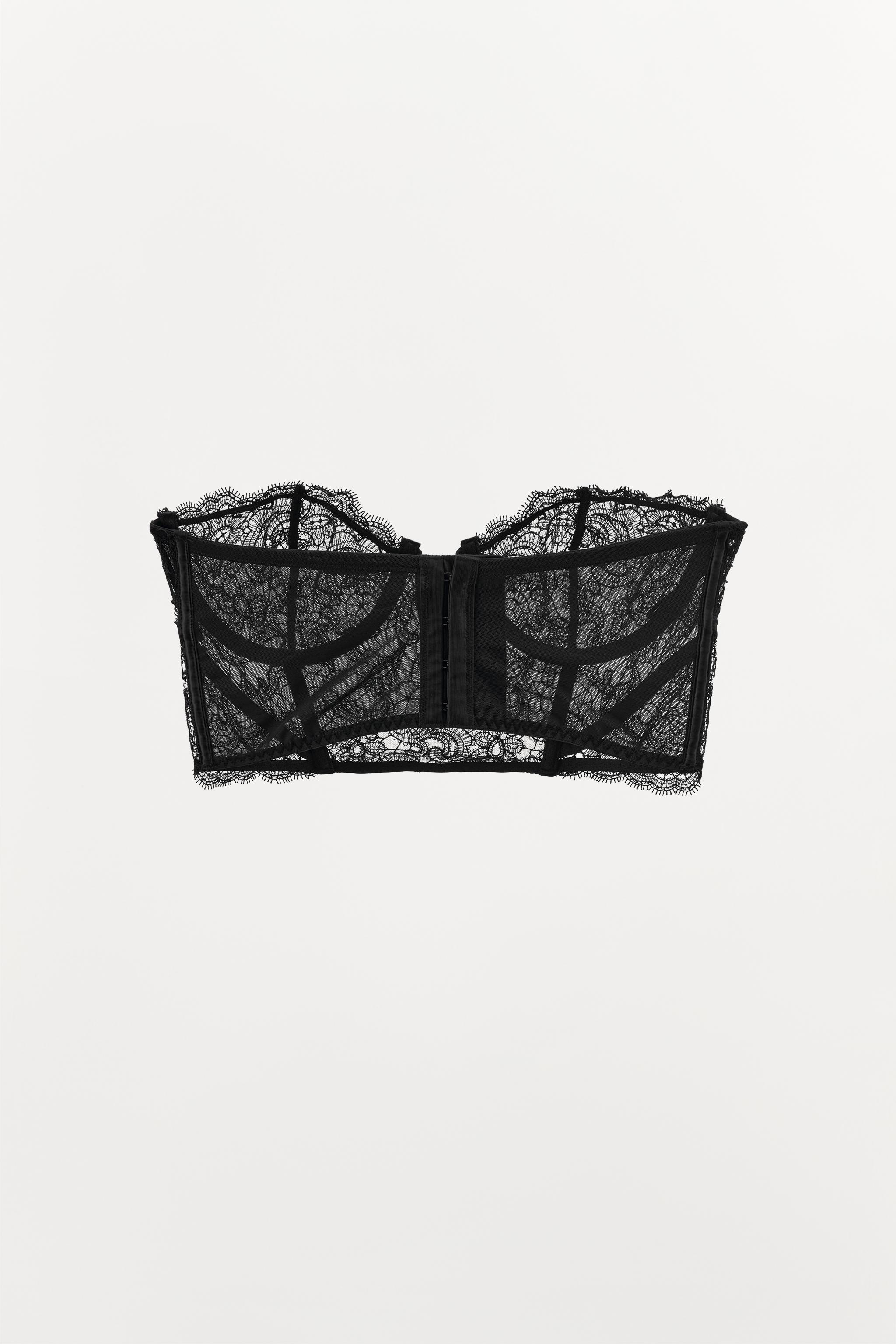 CORSET À ARMATURES EN DENTELLE