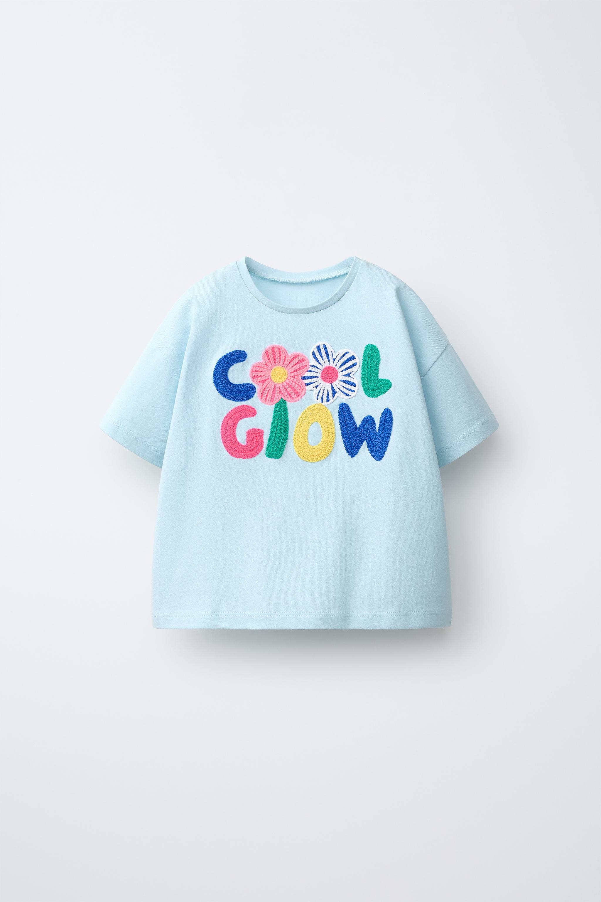 FLORAL APPLIQUÉ T-SHIRT — Light blue
