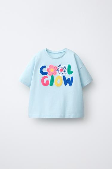 T-SHIRT MET BLOEMENAPPLIQUÉ - Lichtblauw van Zara