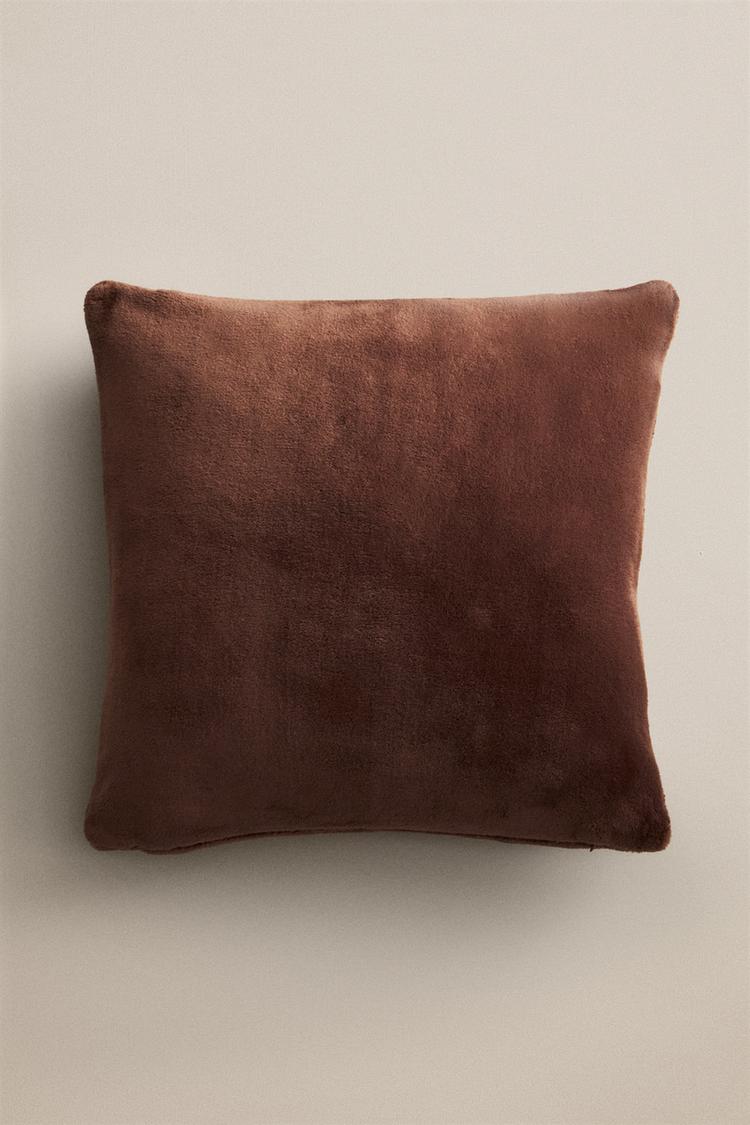 PLAIN FAUX FUR THROW PILLOW COVER — Dark pink
