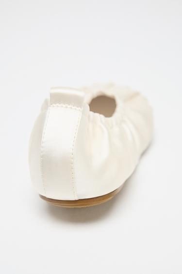 GATHERED SATIN-EFFECT BALLERINAS - LIMITED EDITION - Ecru by Zara - Image 4
