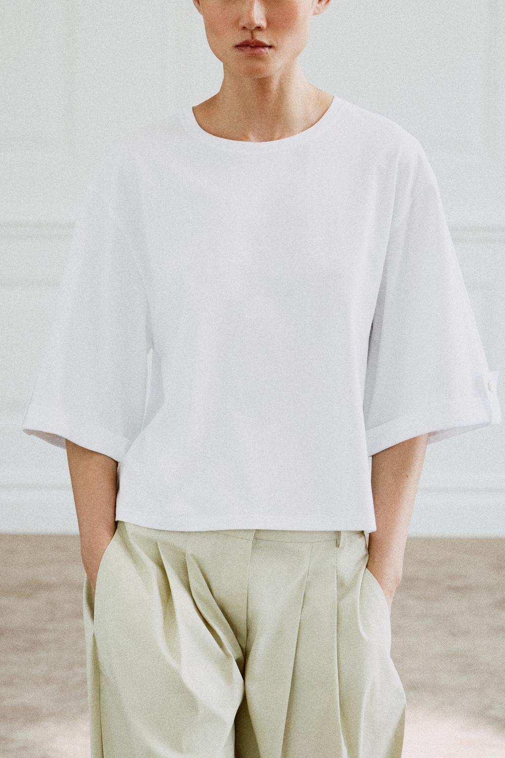 BUTTONED ASYMMETRIC T-SHIRT