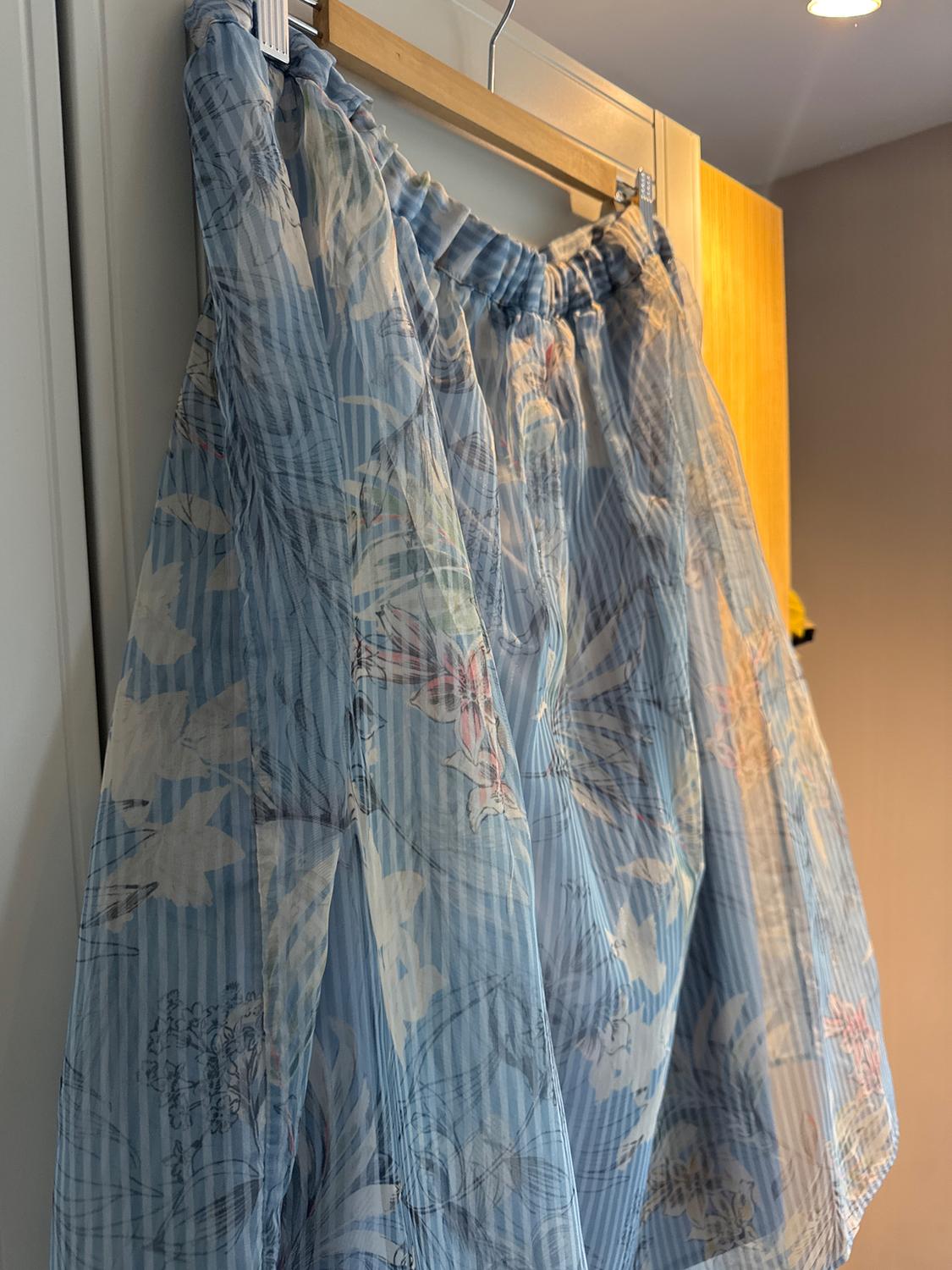 STRIPED AND FLORAL PRINT ORGANZA SKIRT - Image 3