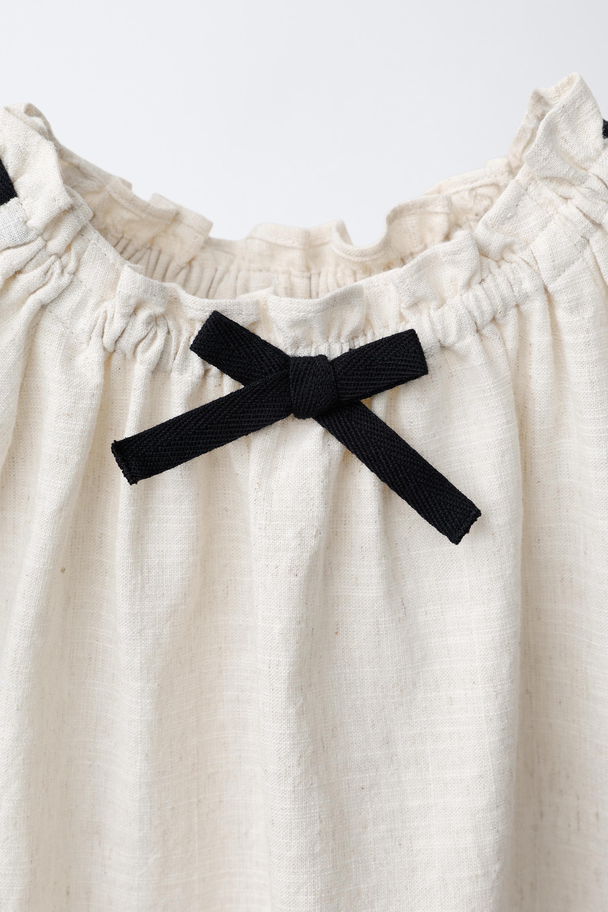 EMBROIDERED FLORAL BLOUSE