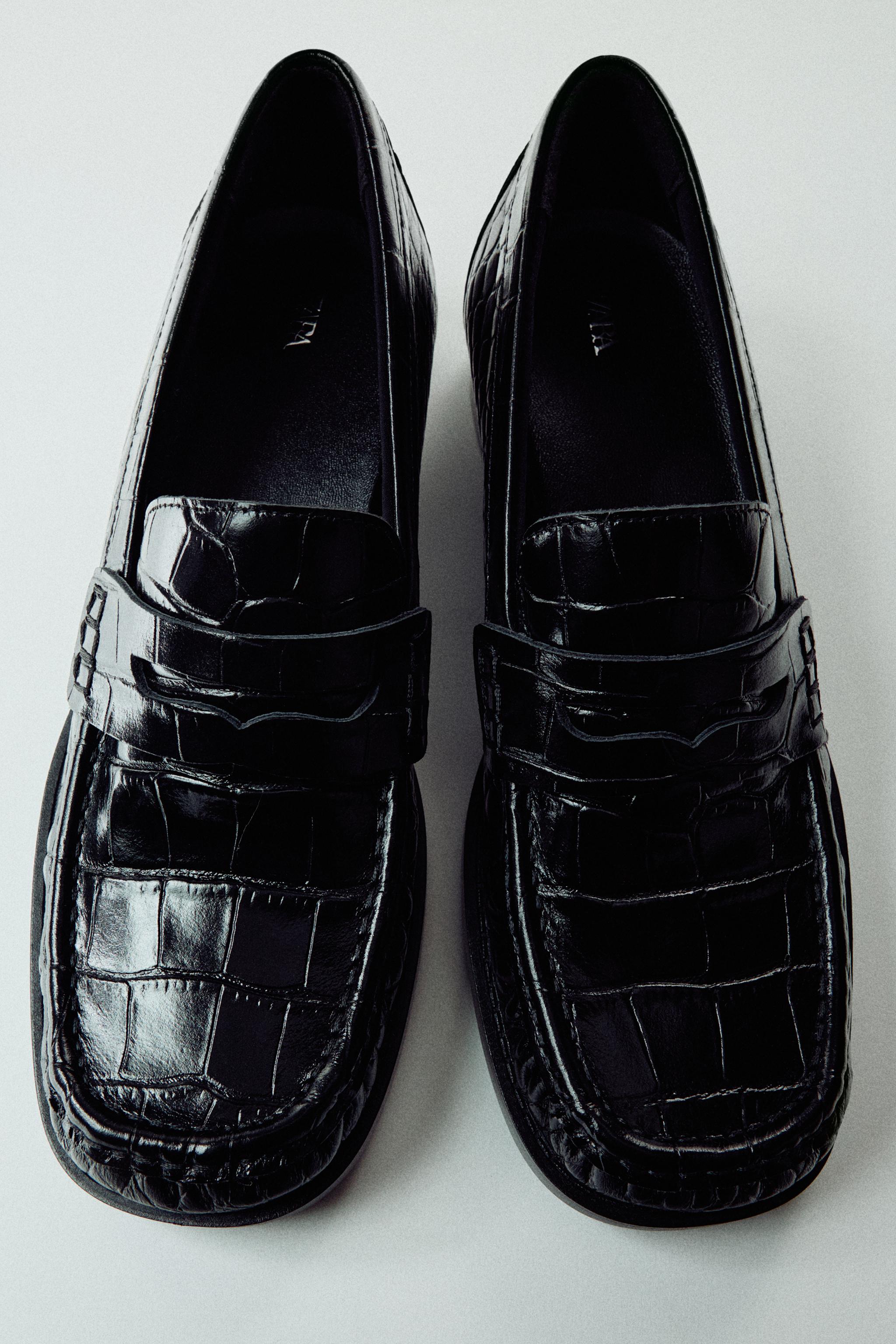 TEXTURED LEATHER LOAFERS