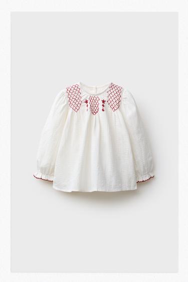 CAMISA BORDADOS - Crudo / Rojo de Zara