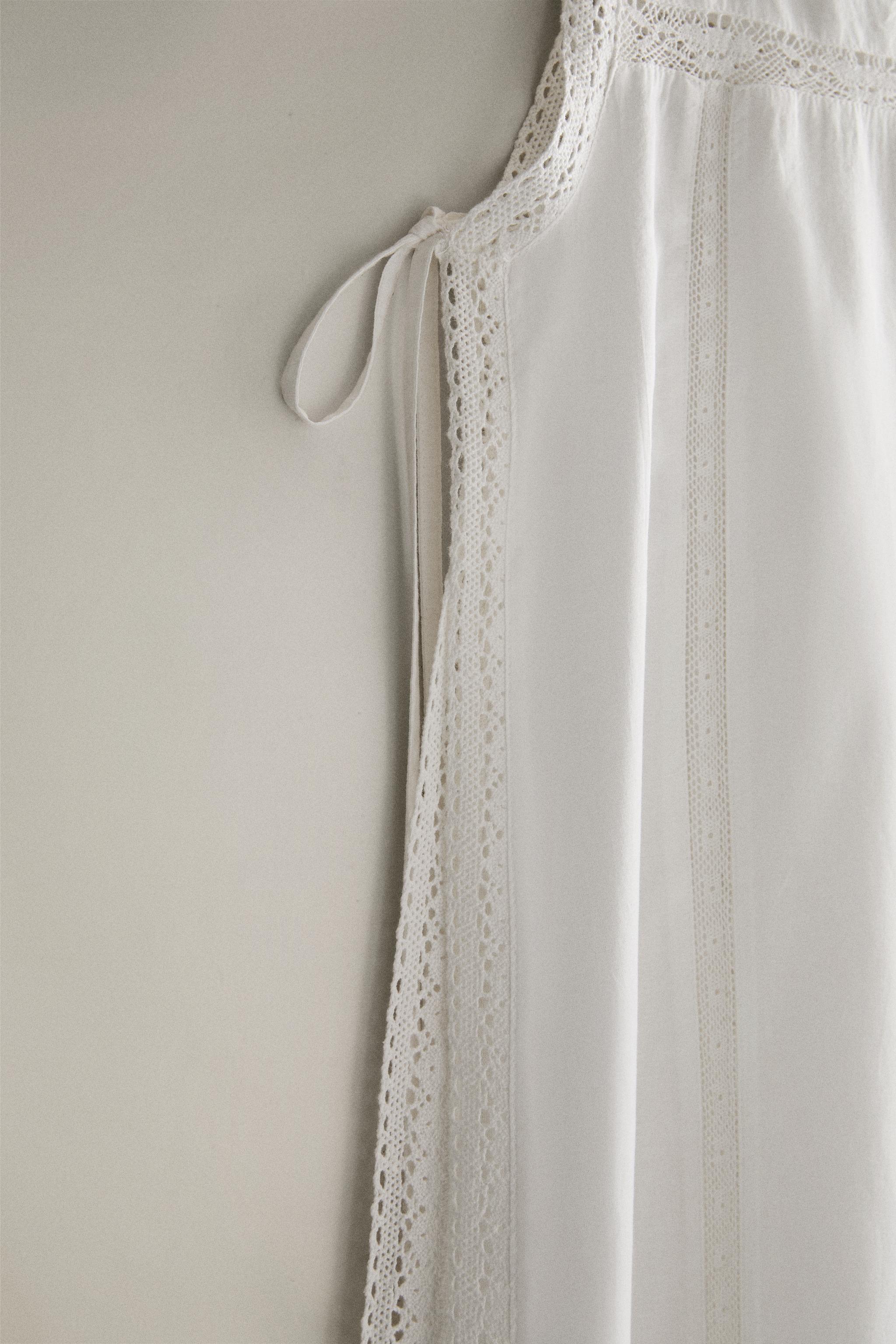 LONG TOP WITH SIDE SLITS