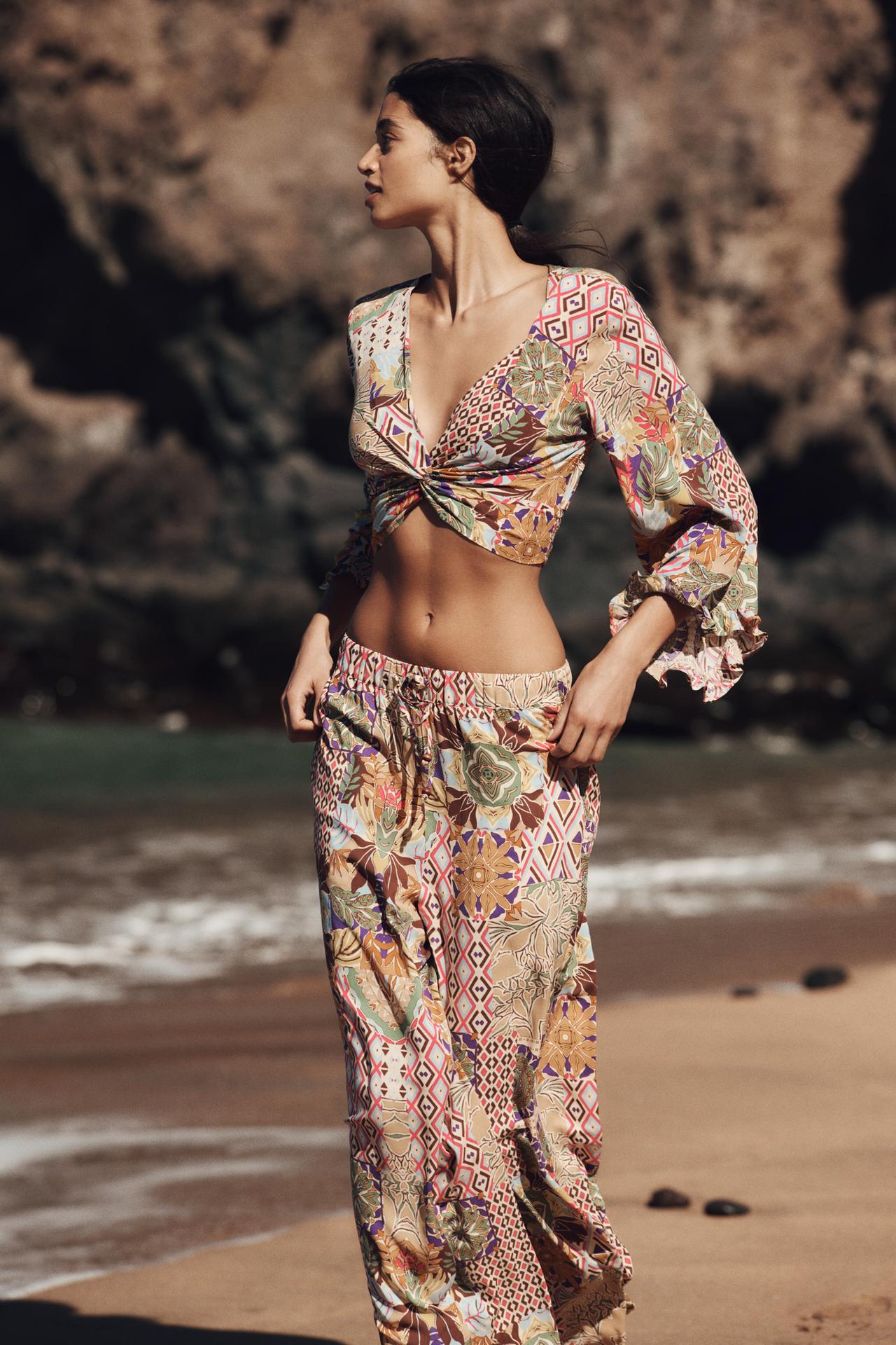 WIDE PRINTED TROUSERS