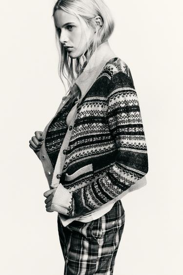 TRIKO ME THURJE JACQUARD - Shumëngjyrëshe nga Zara