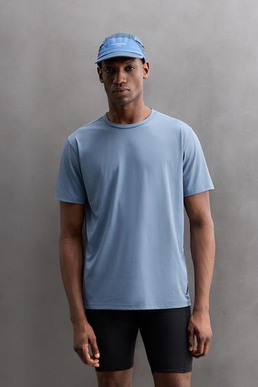 T-SHIRT TECHNIQUE D'ENTRAÎNEMENT BASIQUE - Bleu / Acier de Zara