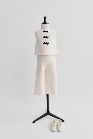 LOOK - Grey by Zara