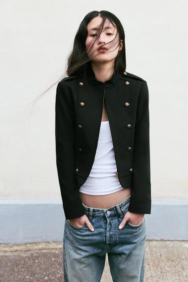 ПРИТАЛЕННЫЙ БЛЕЙЗЕР С ПУГОВИЦАМИ — ЧЕРНЫЙ от Zara
