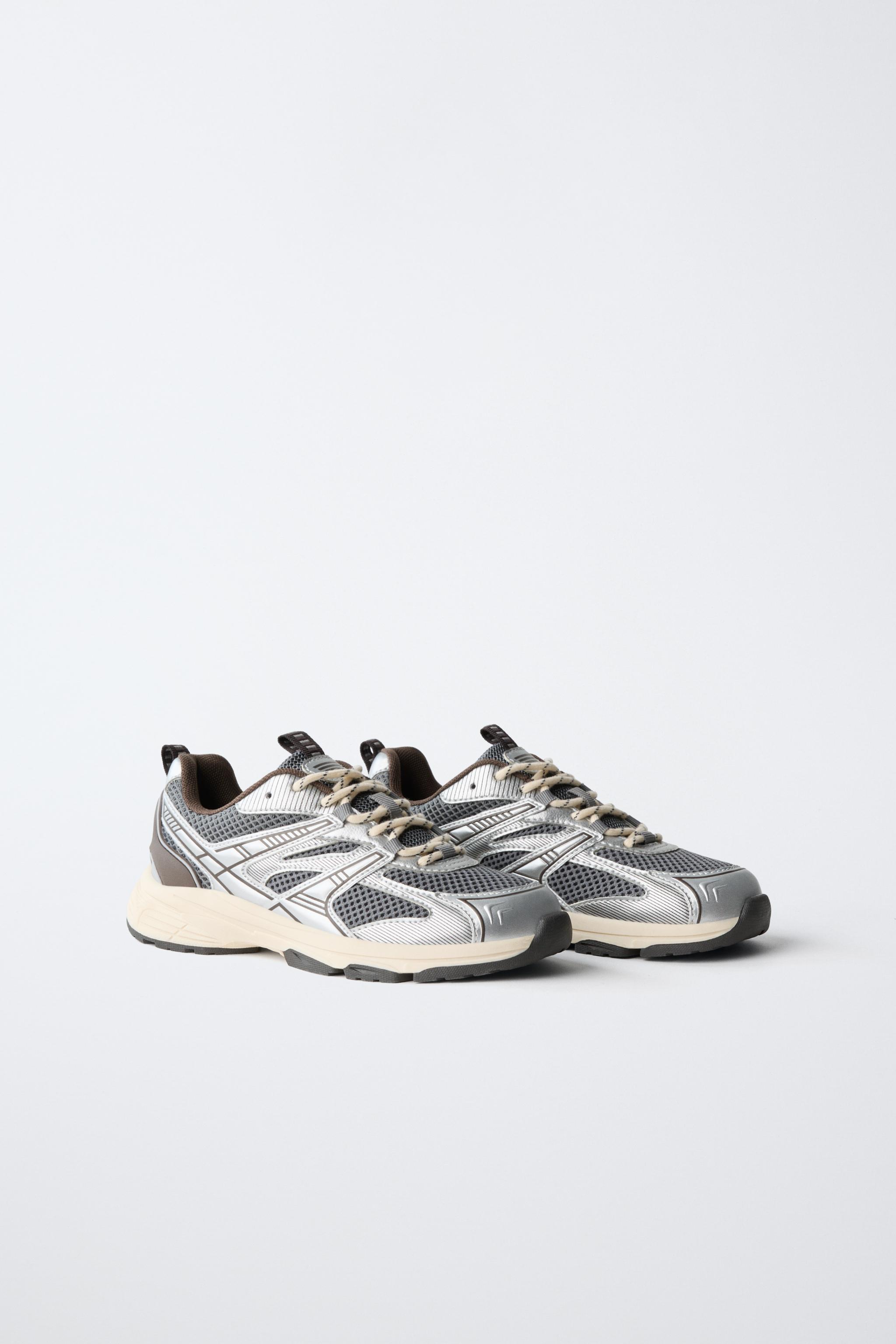METALLIC SNEAKERS — Silver