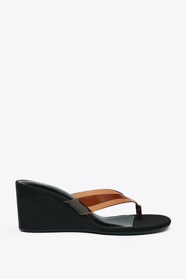SANDÁLIA DE PLATAFORMA COM VINIL - Preto da Zara