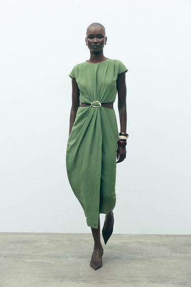 VESTIDO DE CREPE CUT OUT COM FIVELA - Caqui da Zara