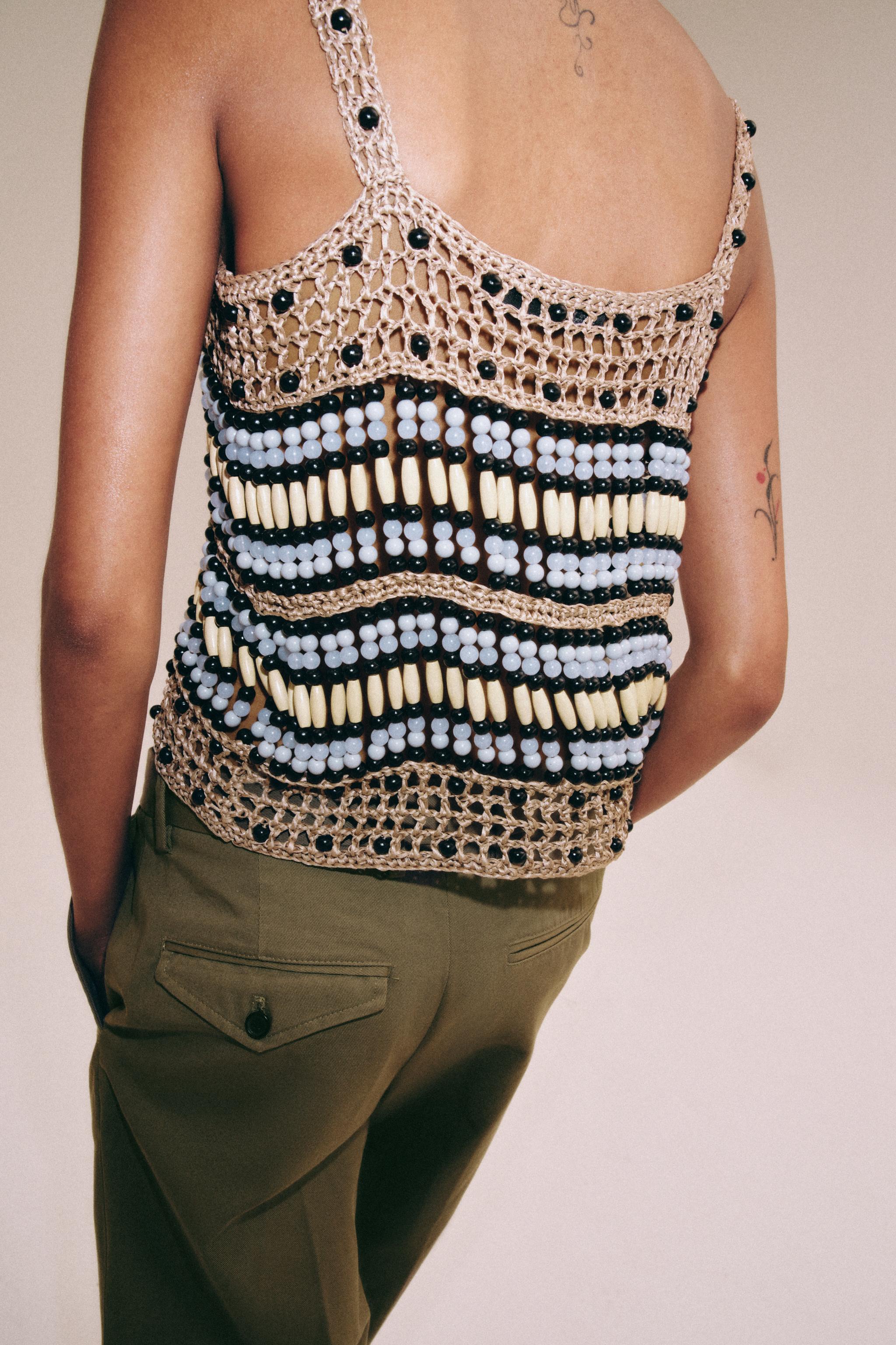 TOP EN MAILLE FANTAISIE