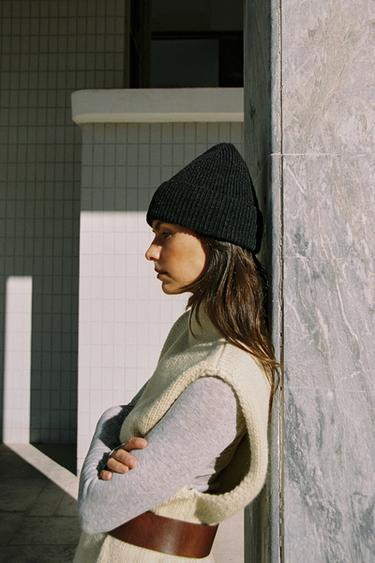 BONNET BEANIE CÔTELÉ À REVERS - Noir de Zara - Image 1