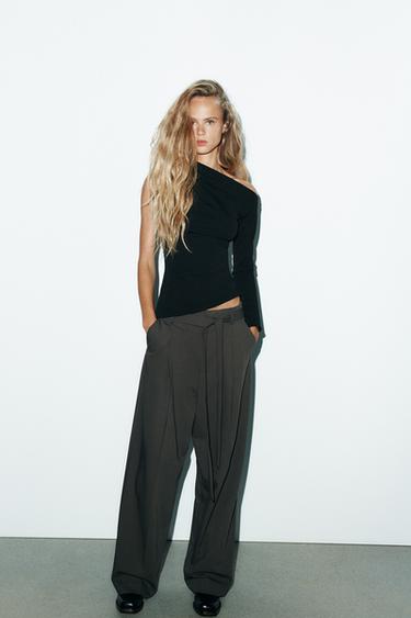 Zara ASYMMETRIC CREPE TOP - Black - Image 0