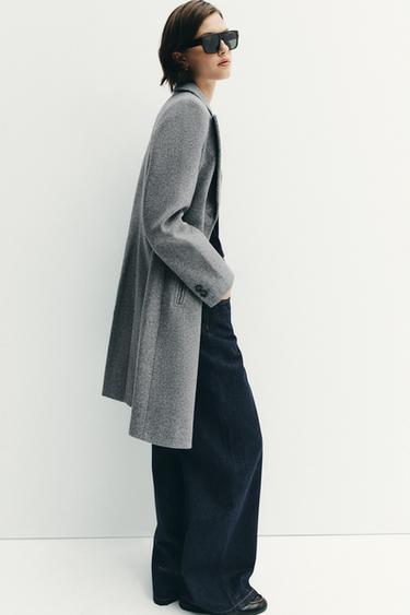 ABRIGO HOMBRERAS SOFT - Gris de Zara
