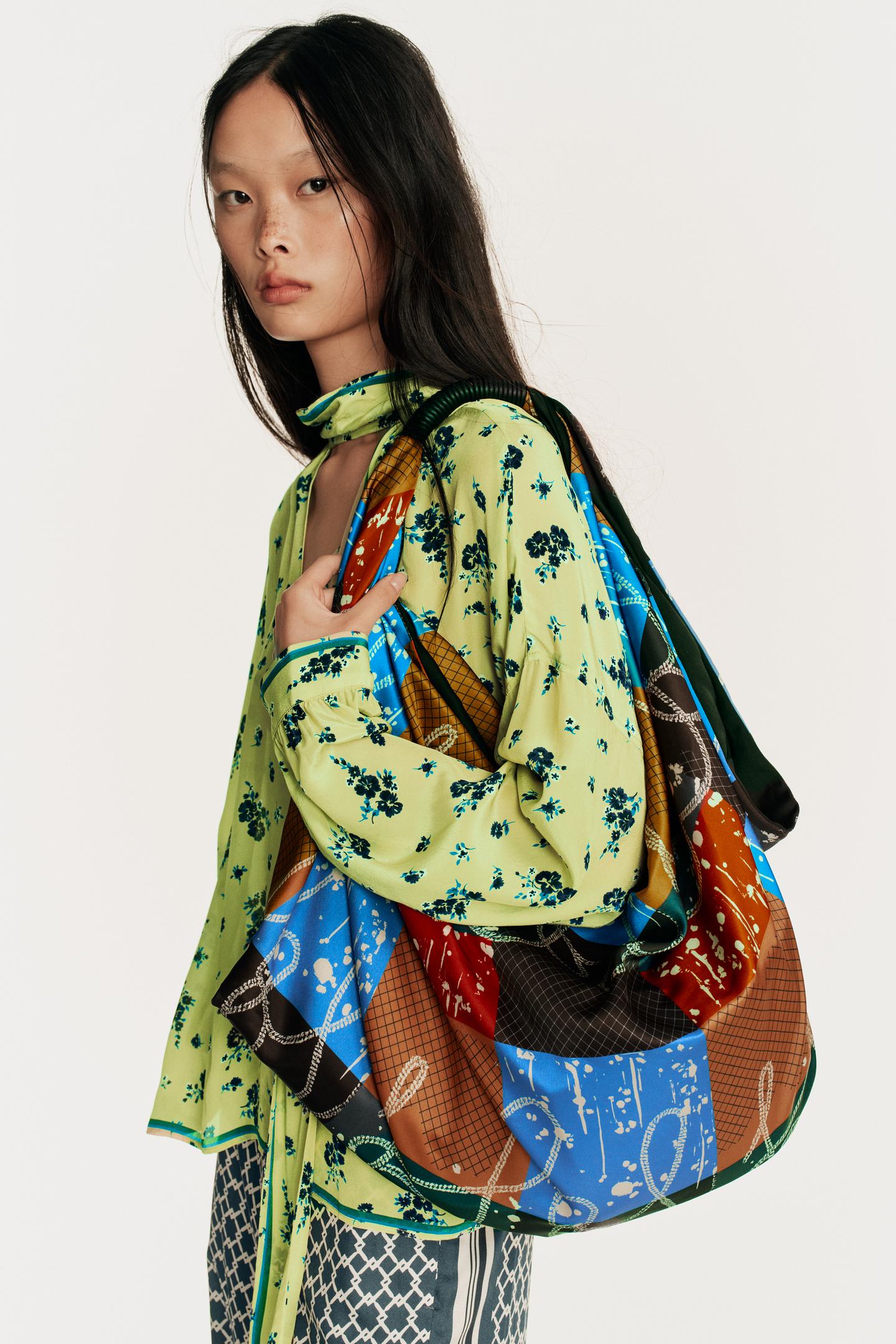 Женская сумка Zara Limited Edition Printed Shopper Shoulder, цвет: Разноцветный — фото 2