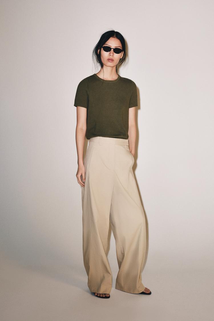 SHORT SLEEVE KNIT TOP